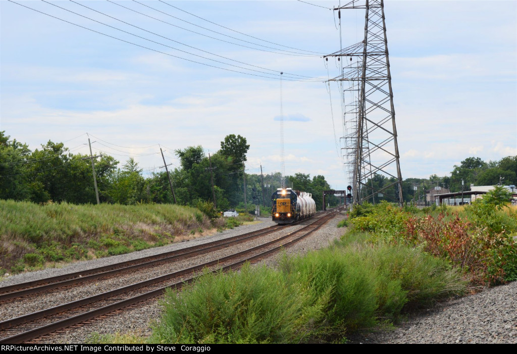 Heading East to Deliver Tank Cars